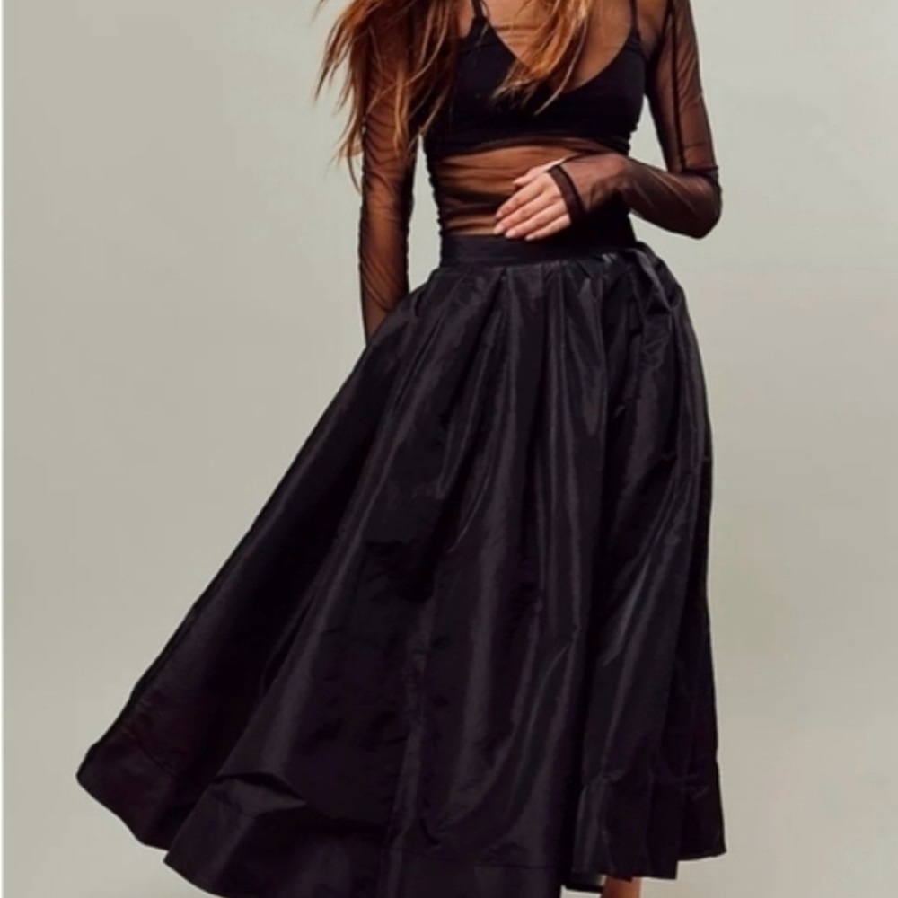 Free People Emilia Black Pleated Full Sheen Maxi Skirt - zipper. - Picture 2 of 10